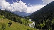 •	Kashmir Tour Package